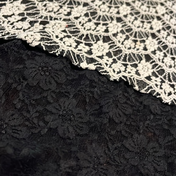 Lily by Firmiana Whimsigoth Sheer Tunic Top Size Large - Picture 3 of 9